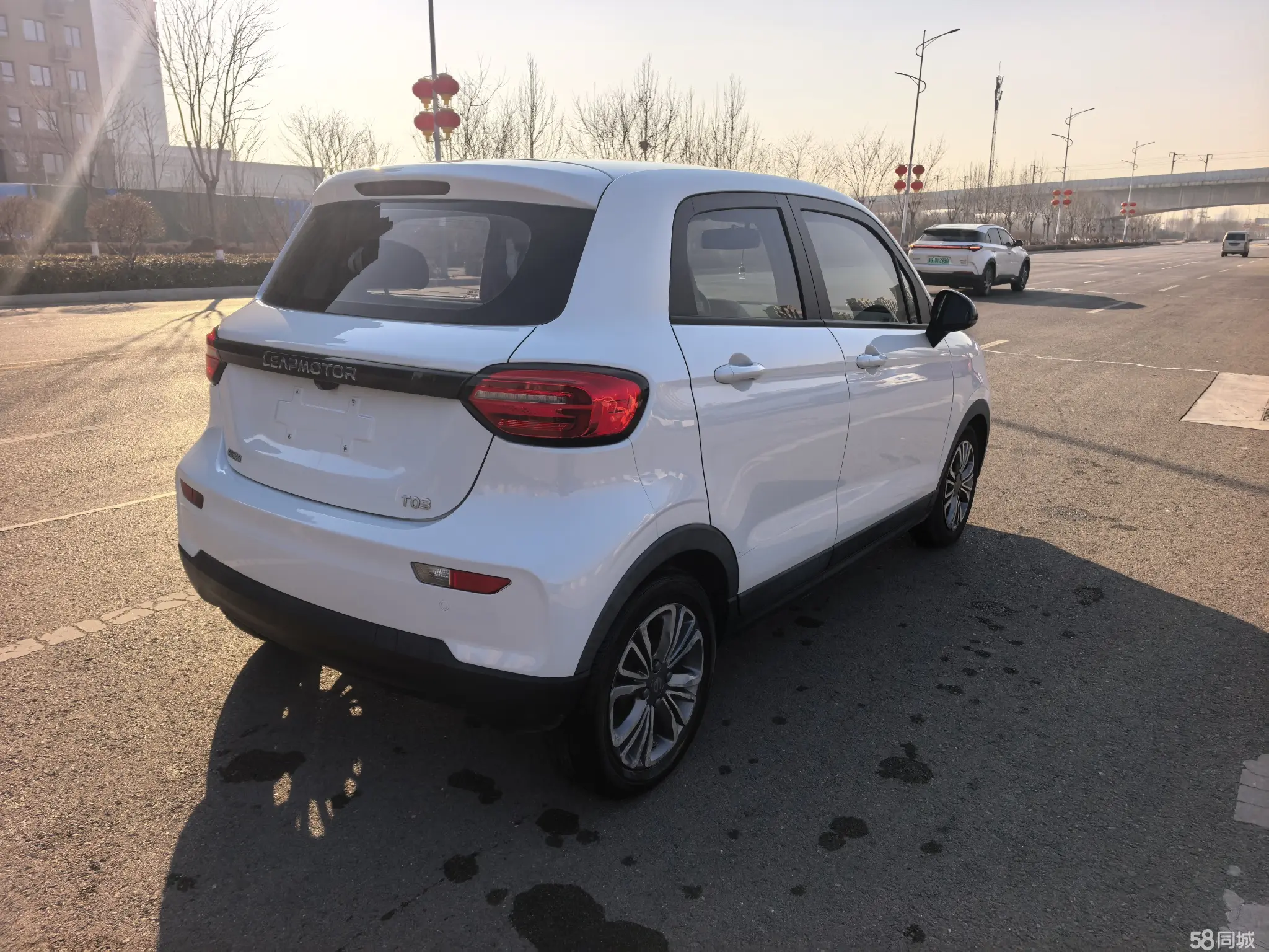 零跑汽车 零跑T03 2020 汽车图片 #6