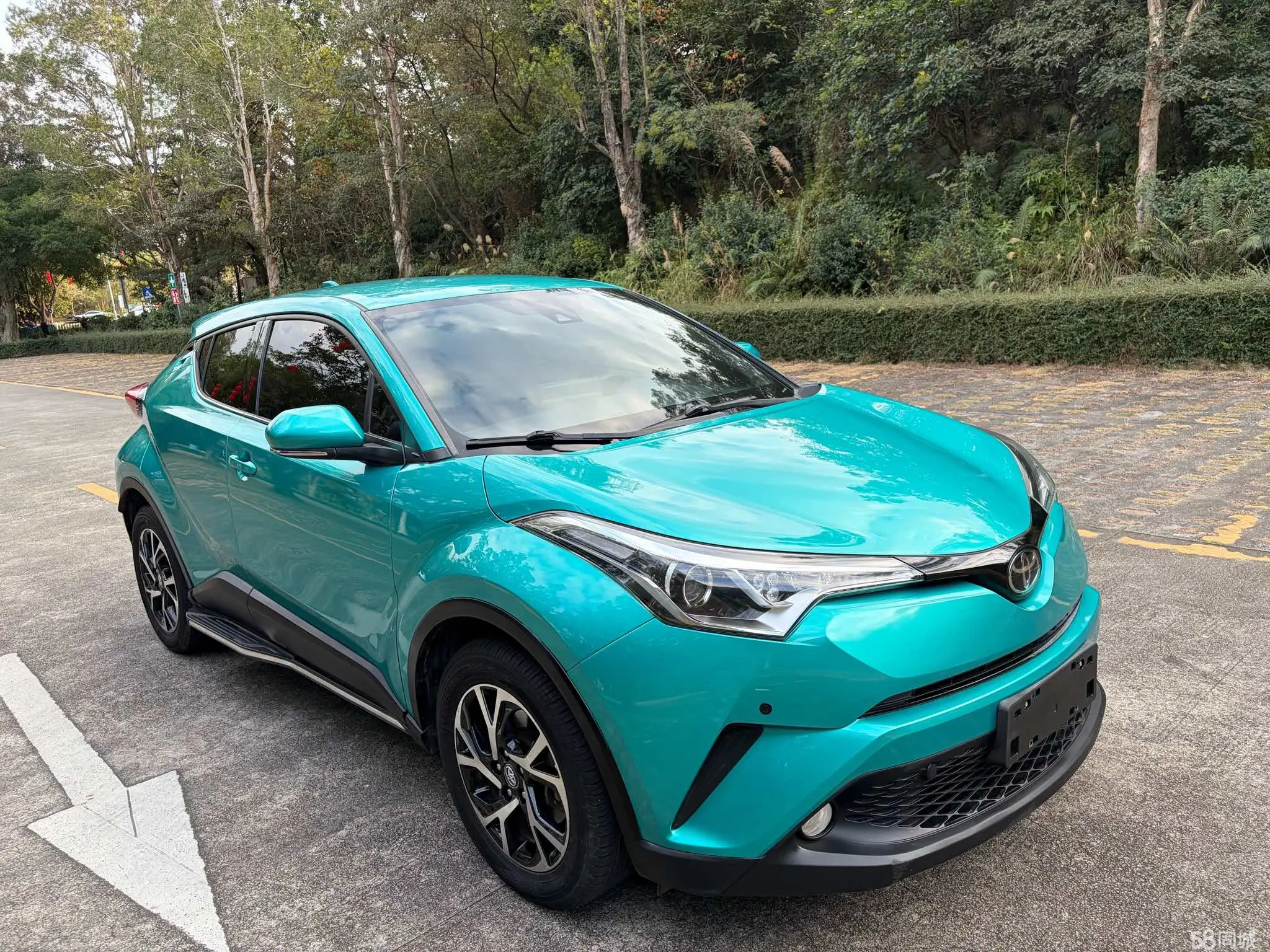 Toyota C-HR 2019 immagine di auto #6