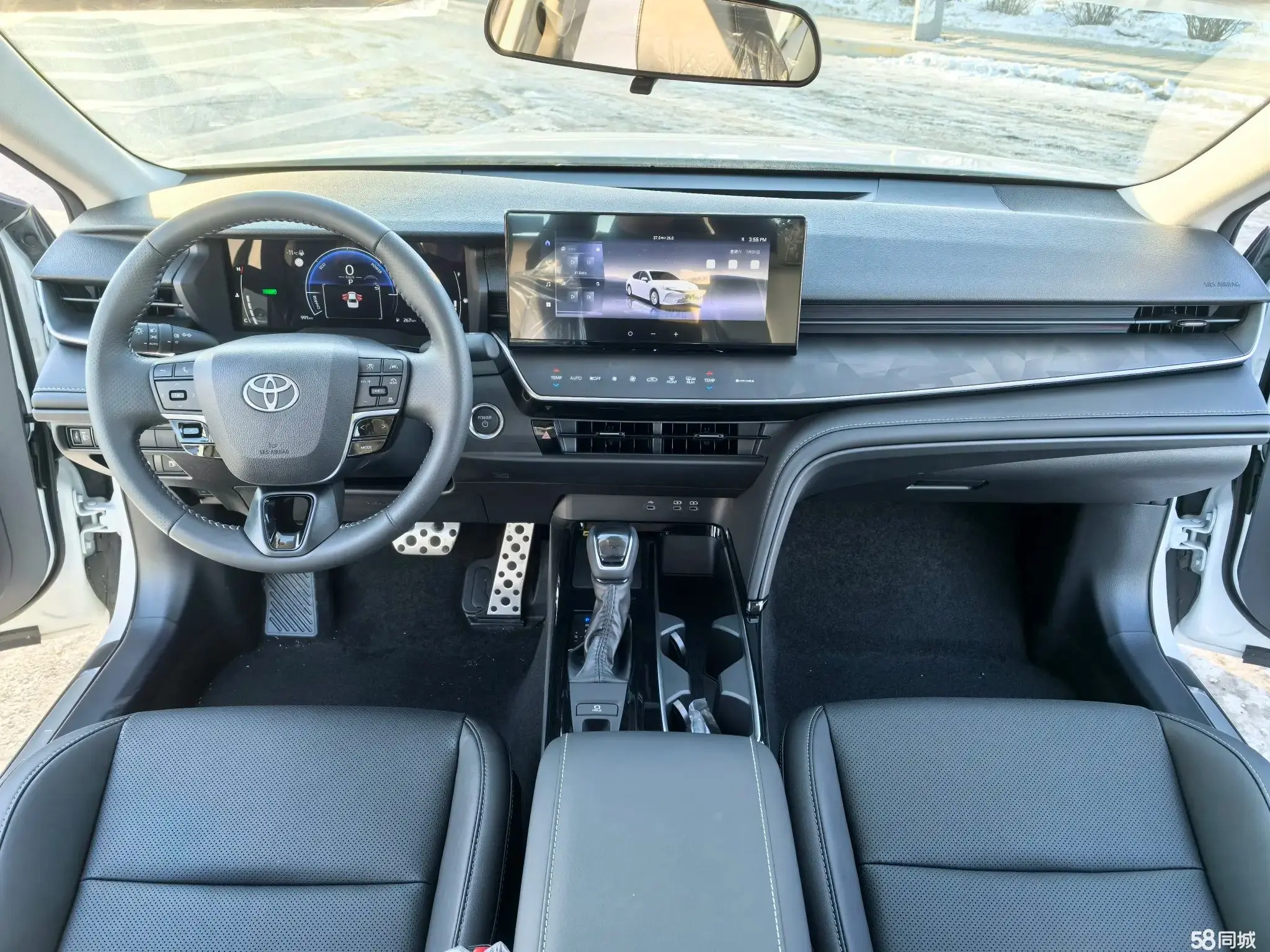 Toyota Camry 2025 immagine di auto #6