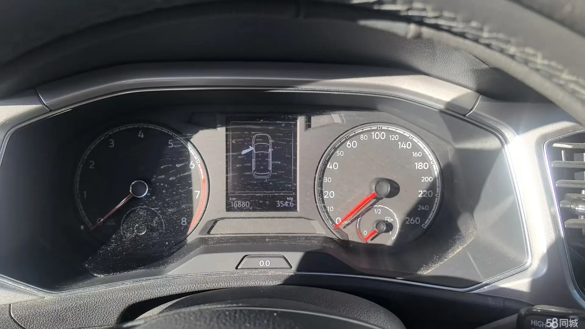Volkswagen T-Roc 2021 car image #6