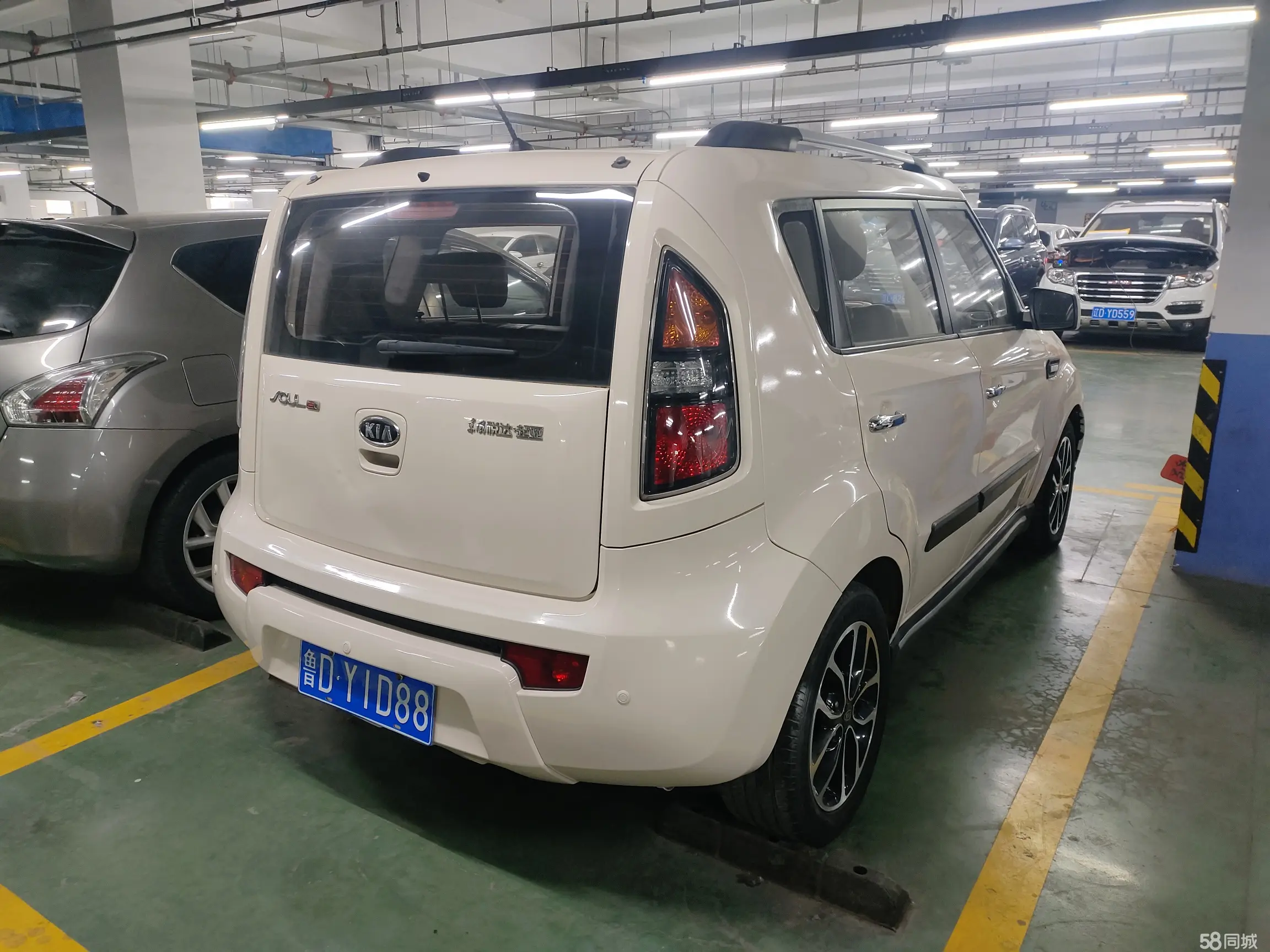 起亚 秀尔 2011 汽车图片 #6