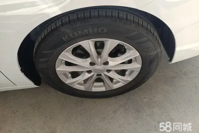 Roewe i5 2025 #6 Roewe i5 2025 car image #6