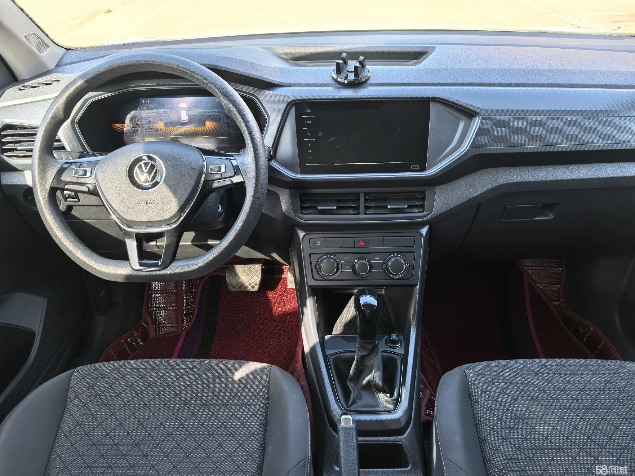 Volkswagen T-Cross 2023 #6 Volkswagen T-Cross 2023 car image #6