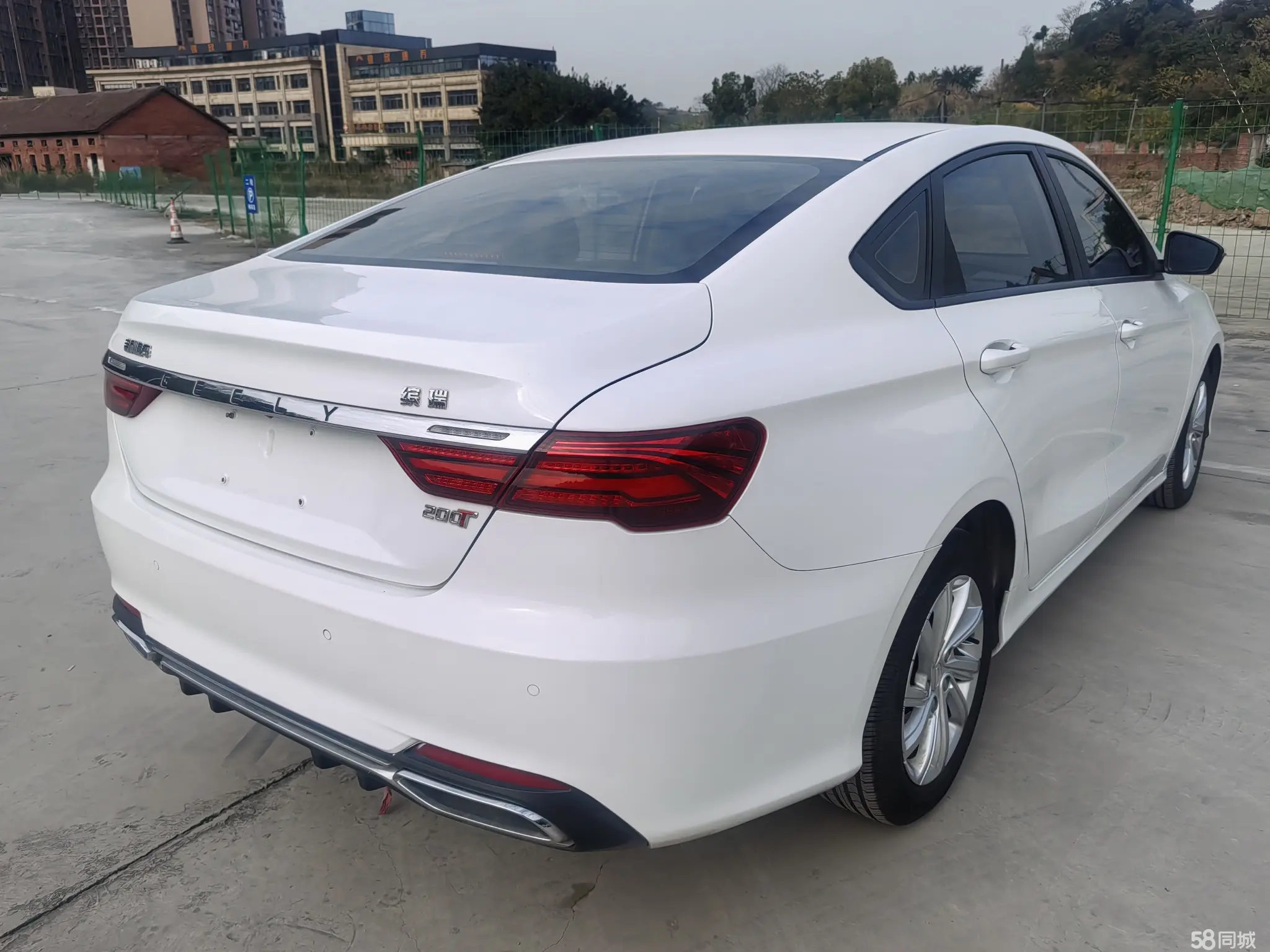 GEELY Binray 2020 immagine di auto #6
