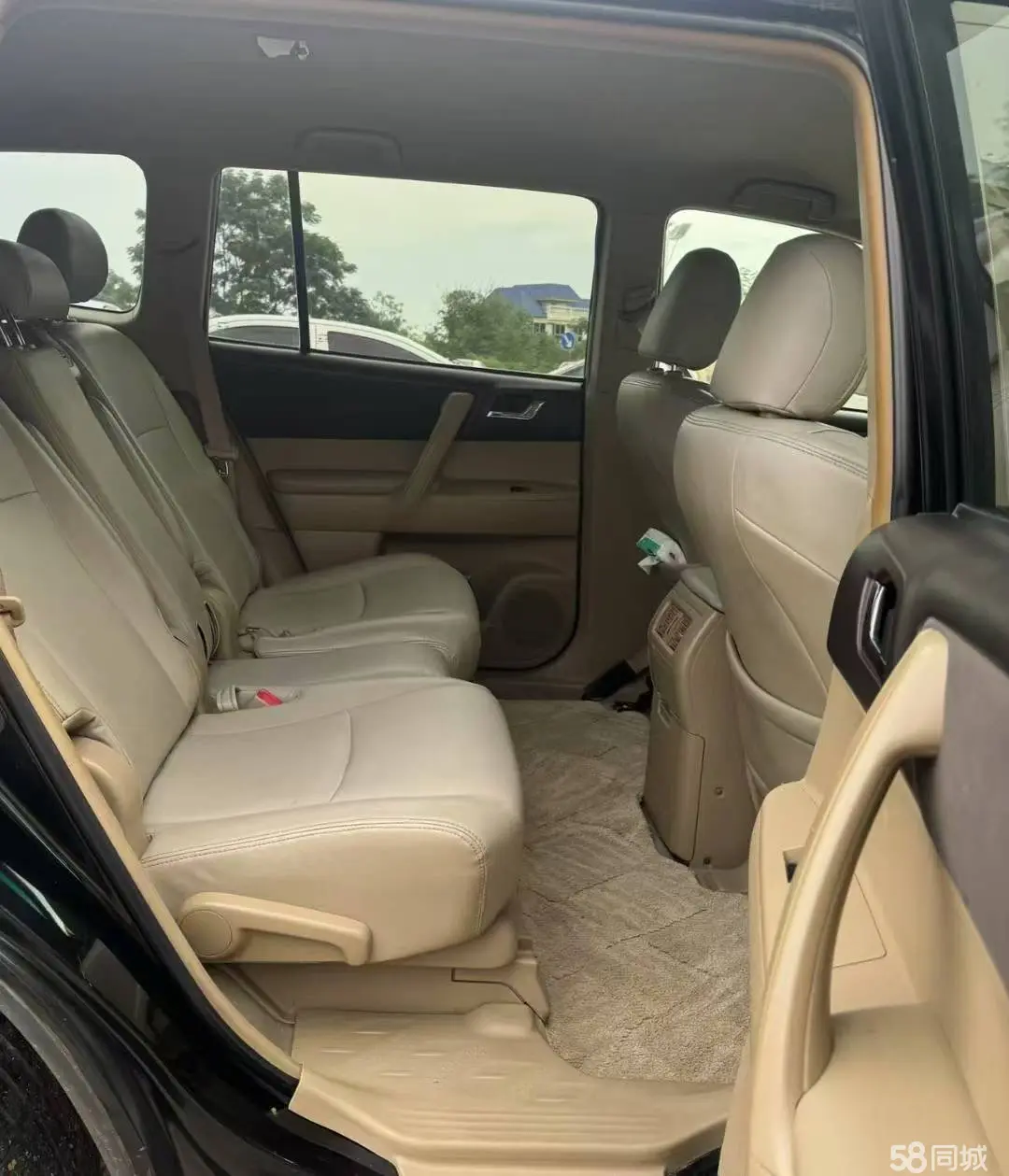 Toyota Highlander 2011 immagine di auto #6