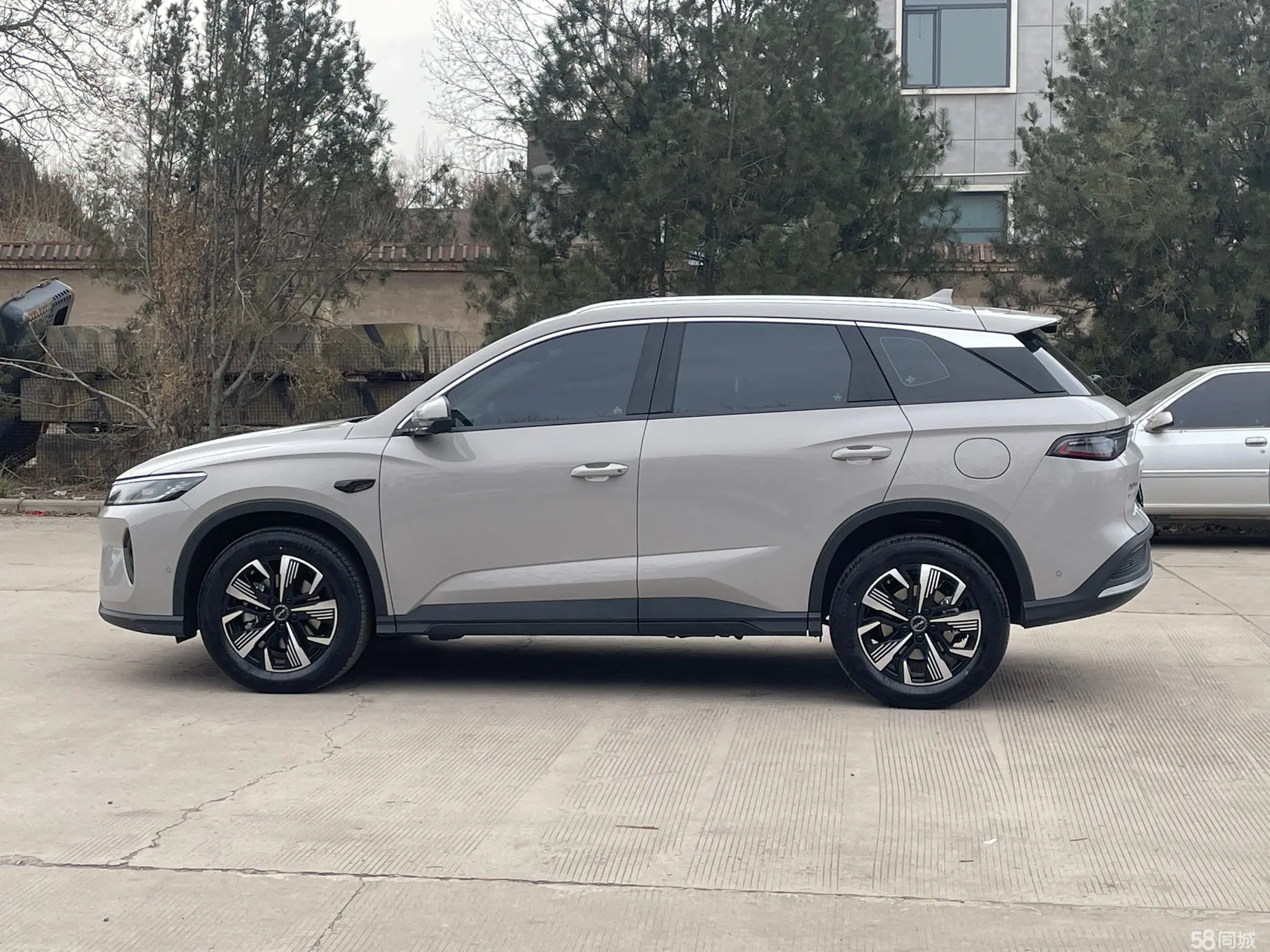 BYD Sea Lion 05 DM-i 2025 car image #6