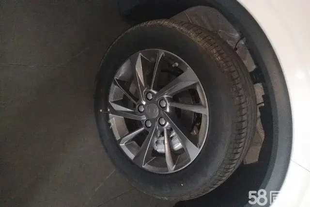 GEELY Coolray 2026 imagem de carro #6