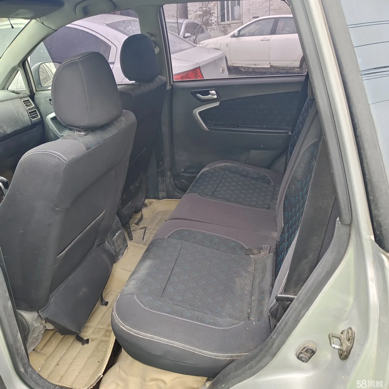 铃木 利亚纳A6 2014 汽车图片 #6