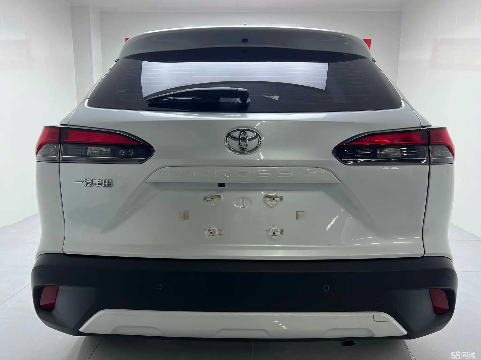 Toyota Corolla Cross 2022 #6 Toyota Corolla Cross 2022 car image #6
