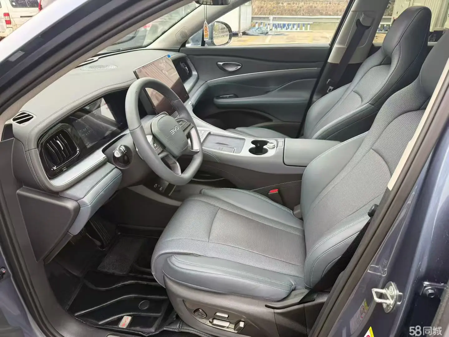 BYD Sea Lion 07 DM-i 2025 car image #6