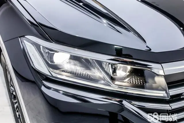 Volkswagen Touareg 2024 car image #6