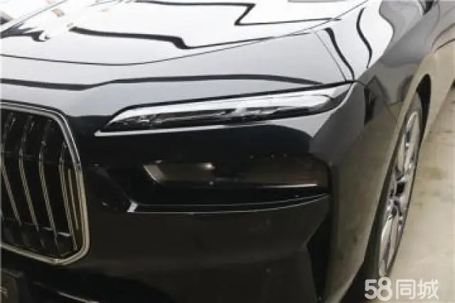 BMW 7 Series 2024 car image #6