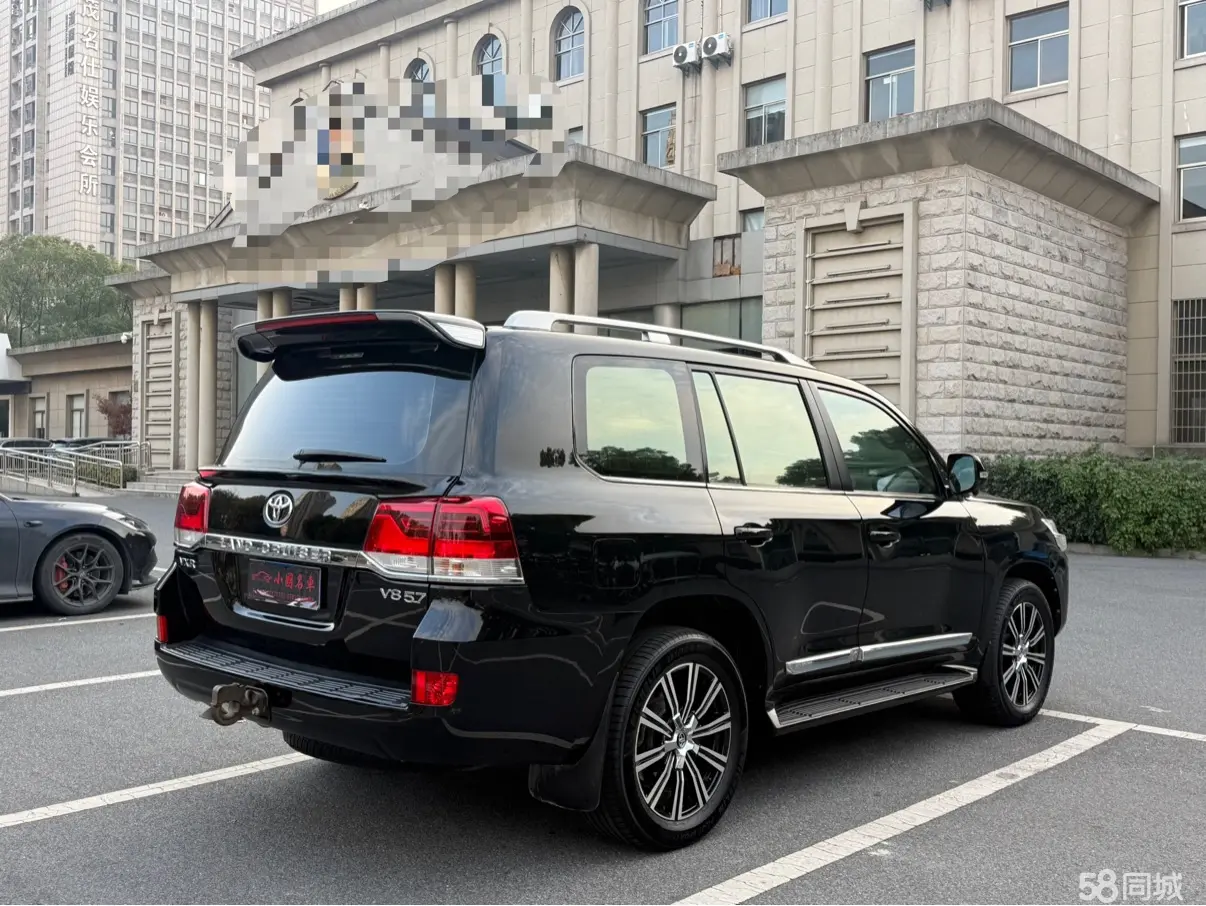 Toyota 2018 car image #6