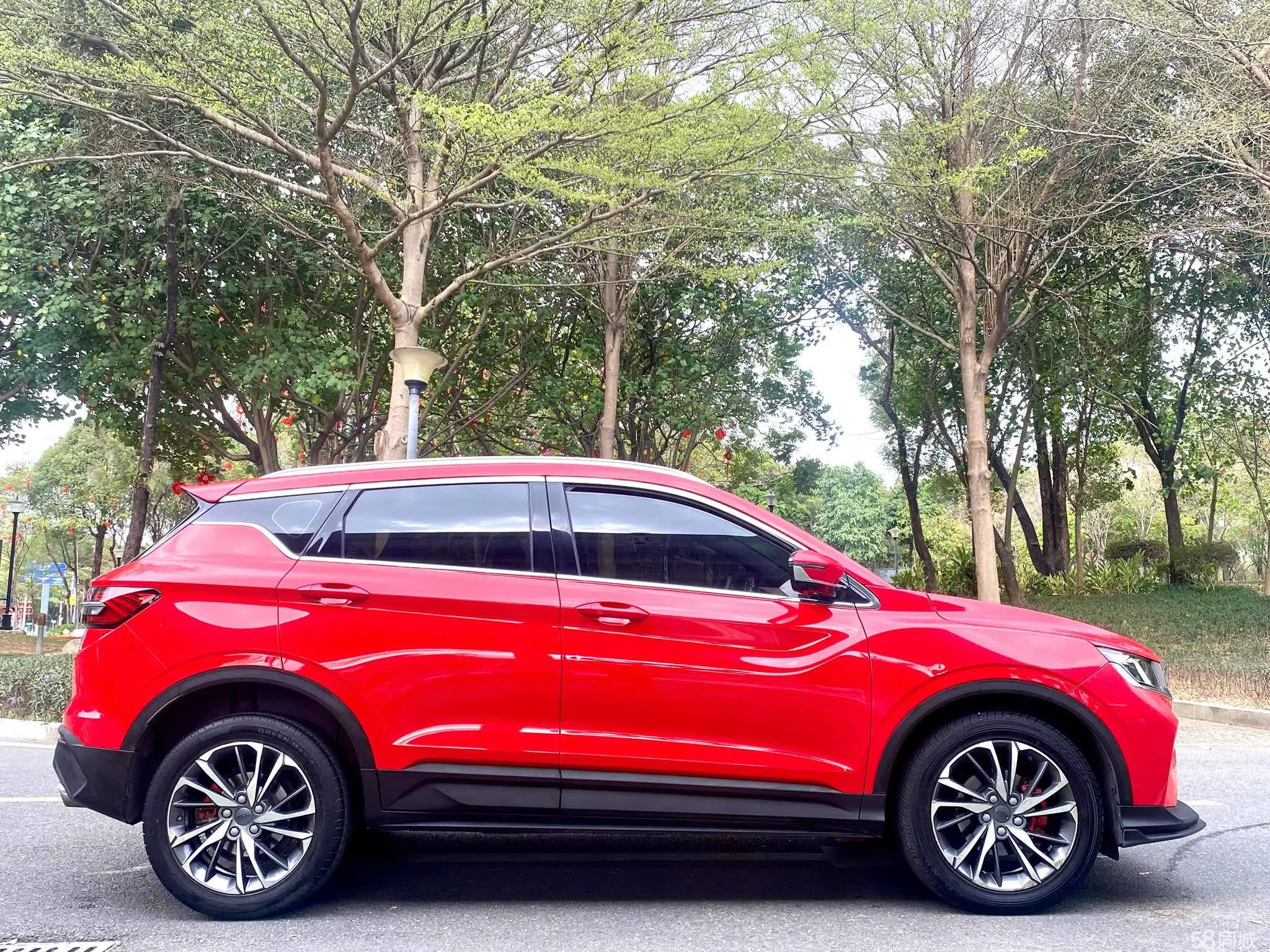 GEELY Coolray 2019 car image #6
