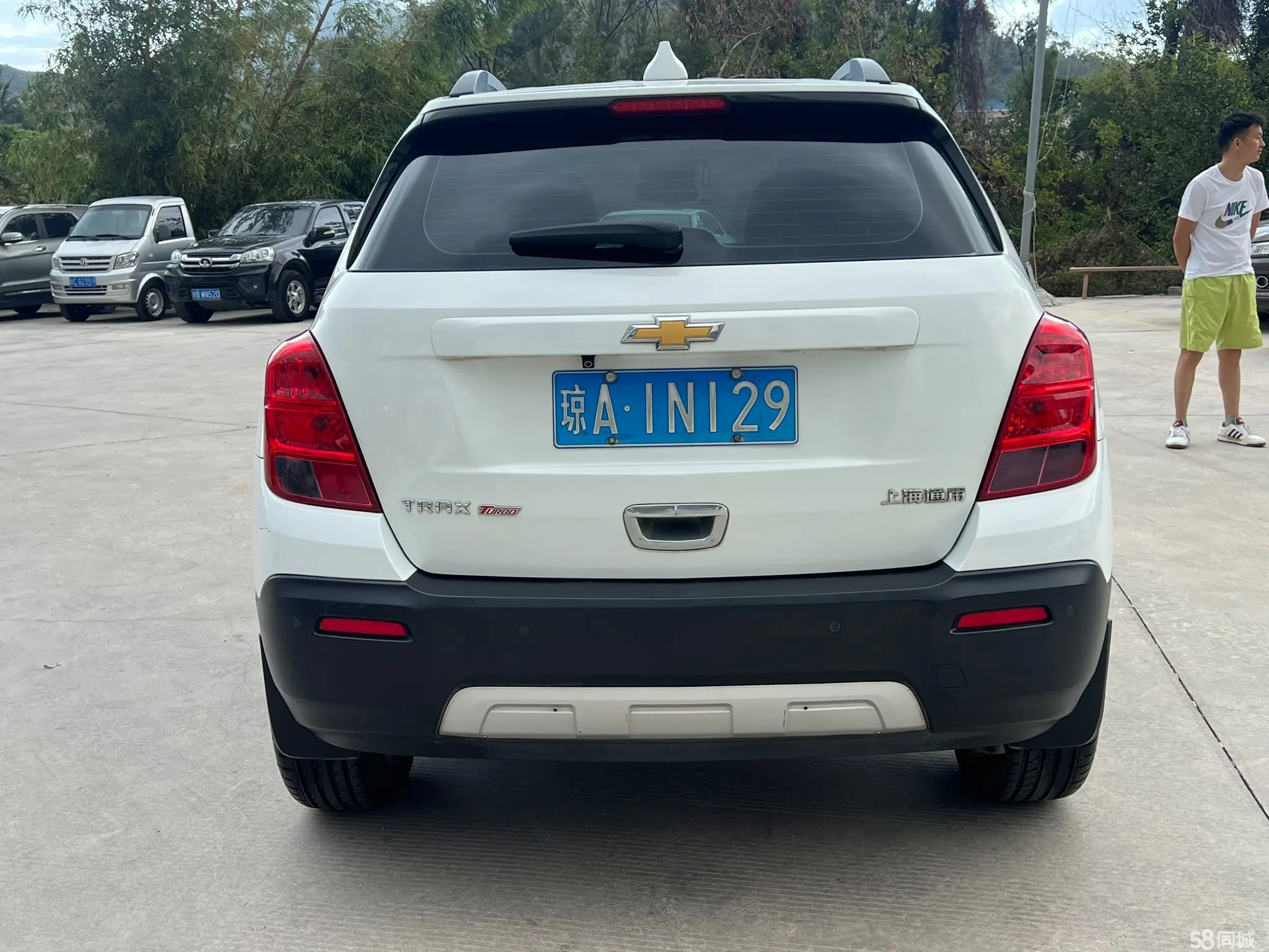 Chevrolet Tracker 2015 изображение автомобиля #6