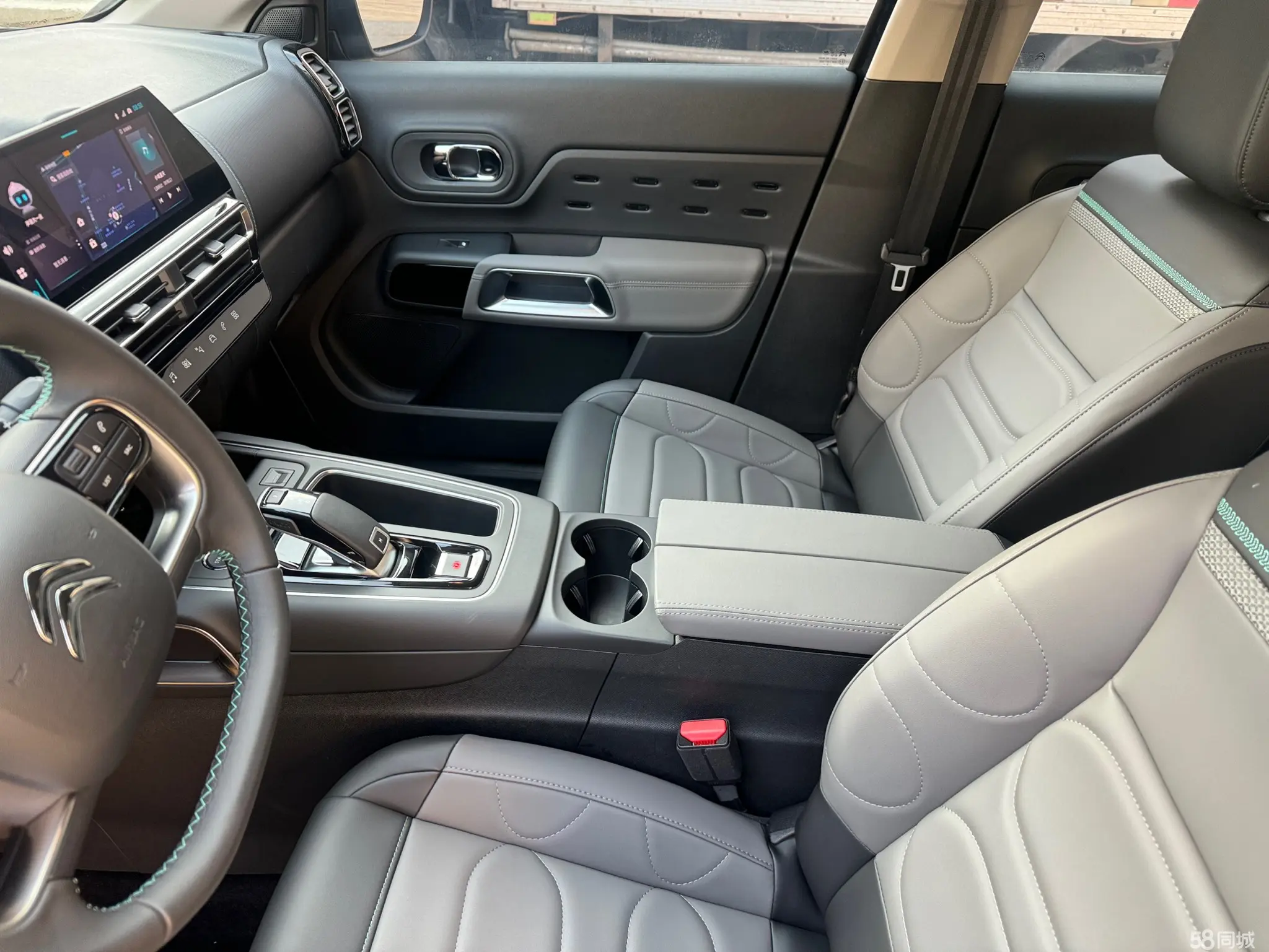 Citroen C5 AIRCROSS 2024 car image #6