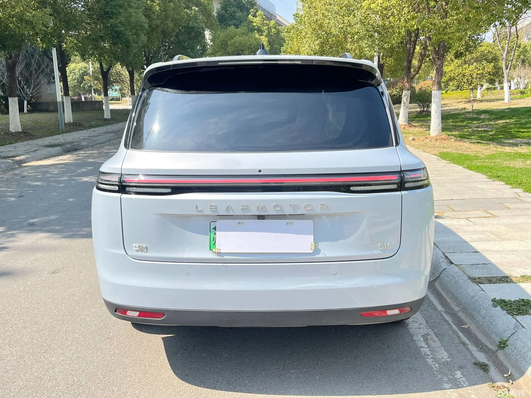 零跑汽车 零跑C16 2025 汽车图片 #6