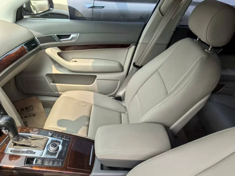 Audi A6L e-tron 2012 immagine di auto #6