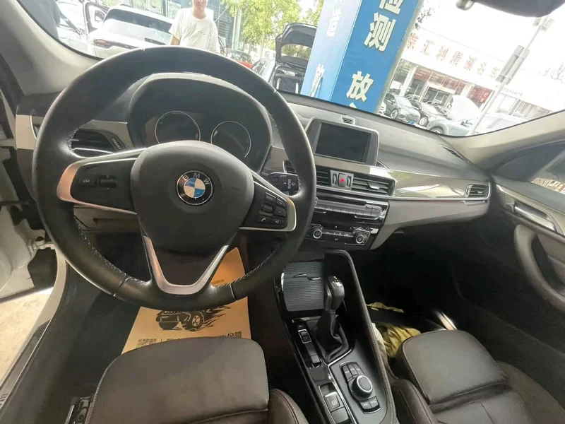 BMW X1 M35Li 2019 car image #6