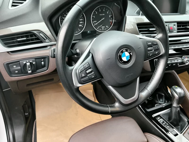 BMW X1 M35Li 2017 car image #6