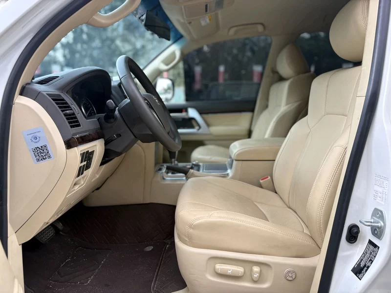 丰田 兰德酷路泽 2017 汽车图片 #6