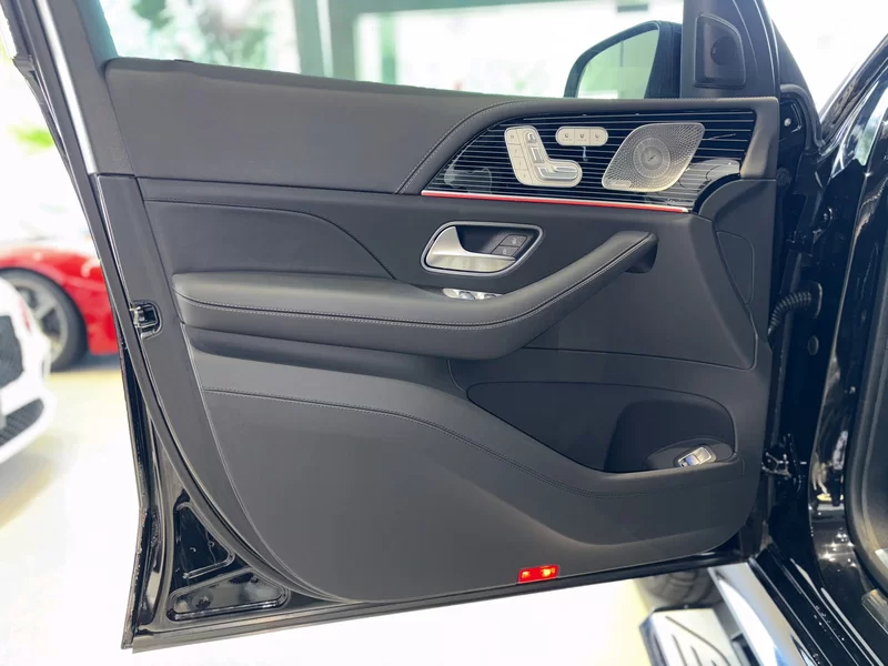 Mercedes-Benz Maybach GLS 2024 صورة سيارة #6