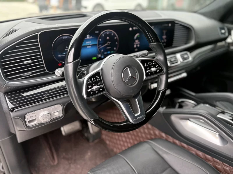 Mercedes-Benz Maybach GLS 2023 imagen de coche #6