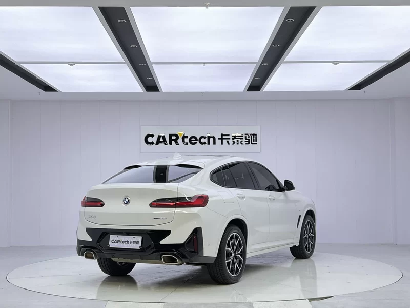 BMW X4 M40i 2024 #6 BMW X4 M40i 2024 immagine di auto #6