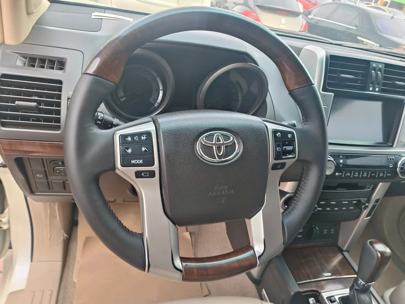 Toyota Prado (Imported) 2010 car image #6