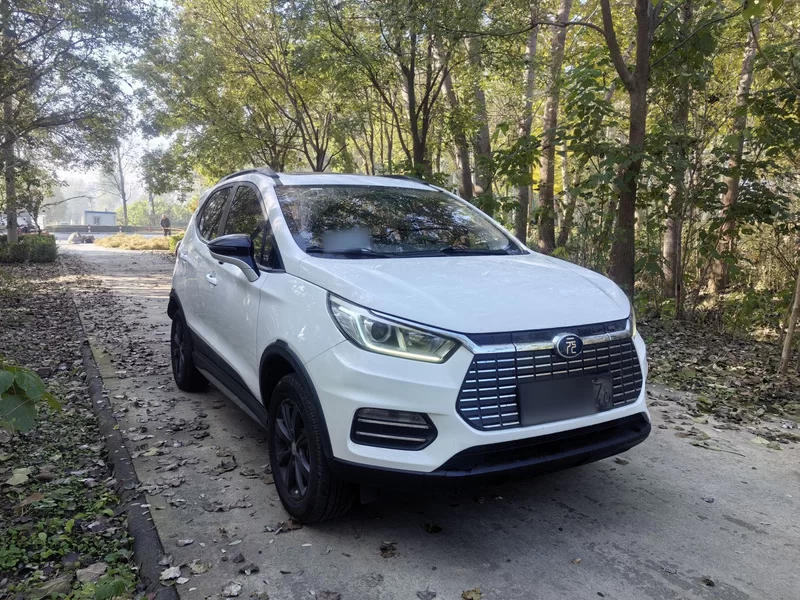 BYD Yuan New Energy 2018 car image #6