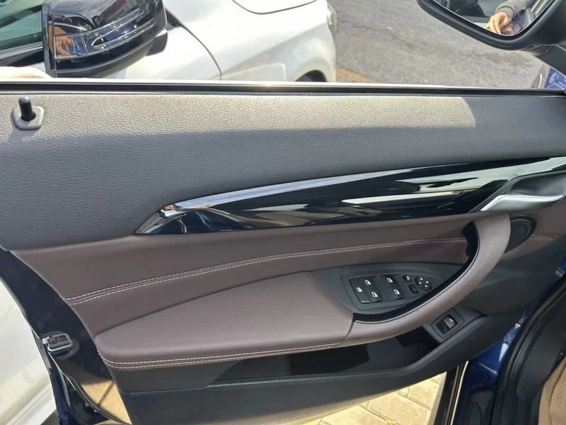 BMW X1 M35Li 2020 car image #6