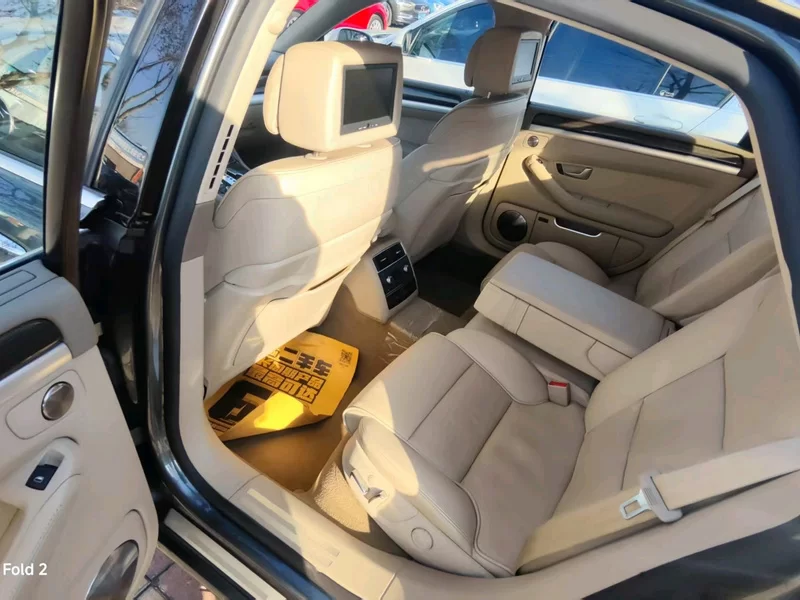 Audi S8 2008 car image #6