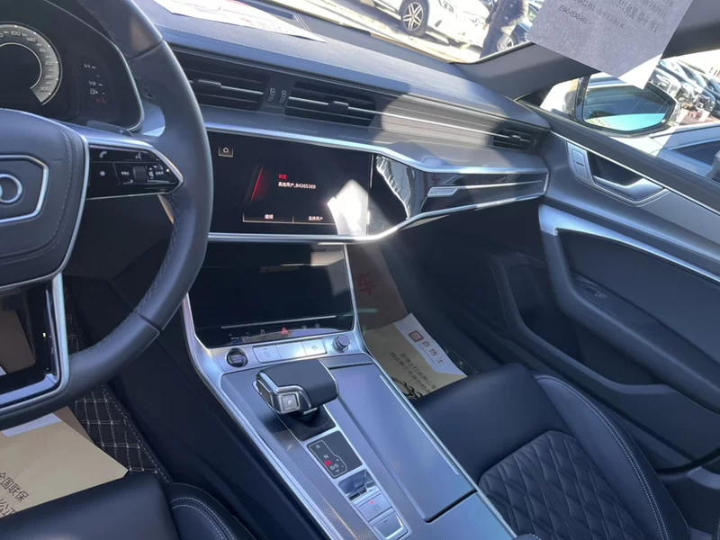 Audi A6L 2025 car image #6