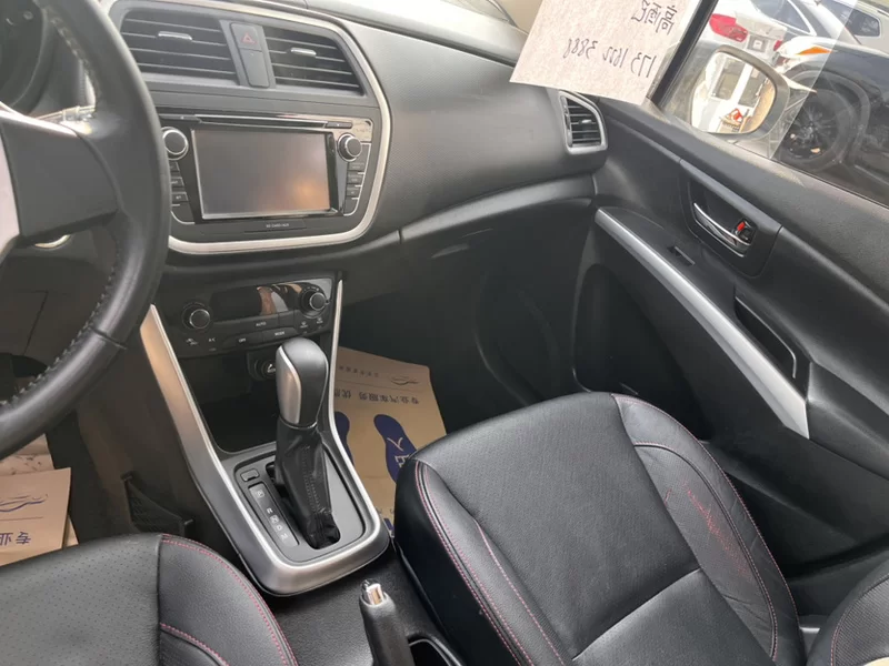 Suzuki S-Cross 2014 صورة سيارة #6