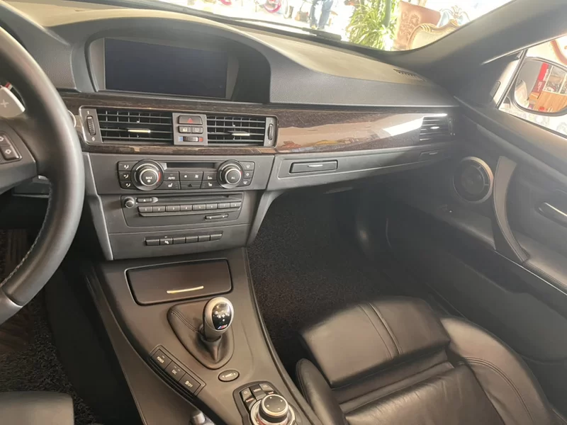 BMW M3 2011 car image #6