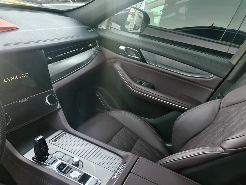 Lynk & Co 09 2022 car image #6