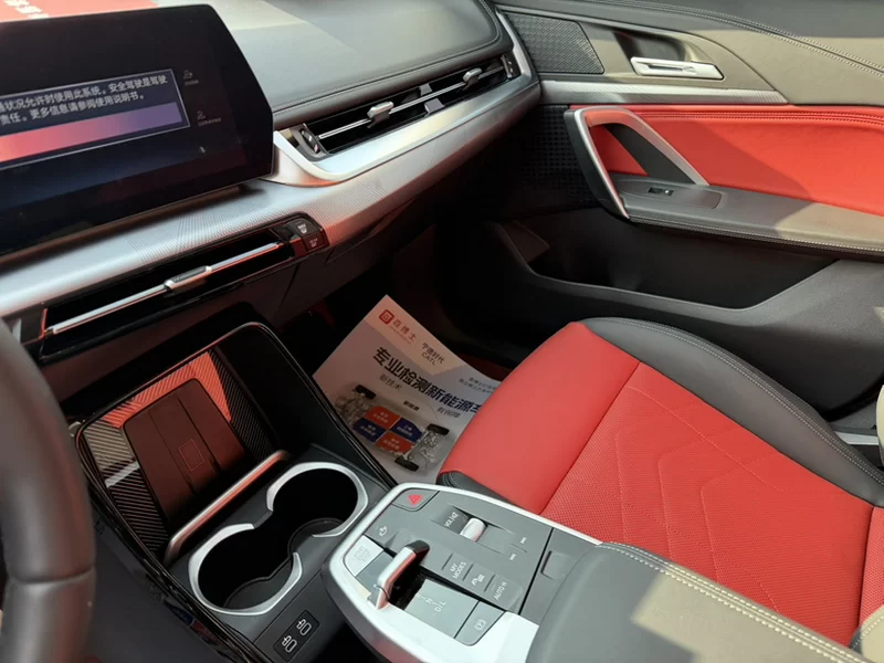 BMW X1 2025 car image #6