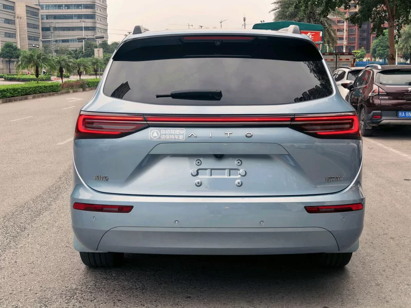 Toyota RAV4 2023 car image #6