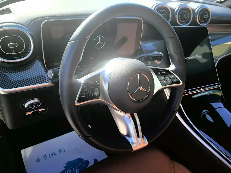 Mercedes-Benz GLC Class 2023 car image #6