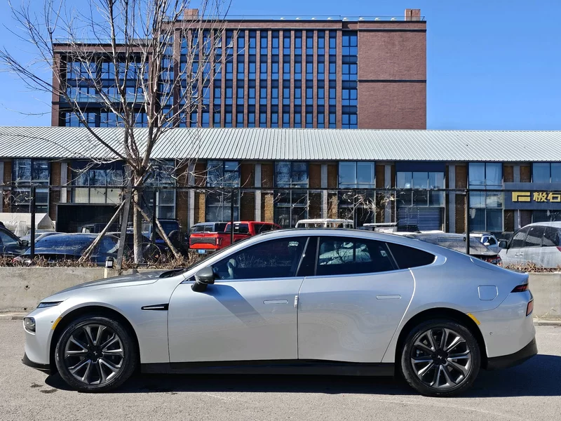 小鹏 小鹏P7 2021 汽车图片 #6