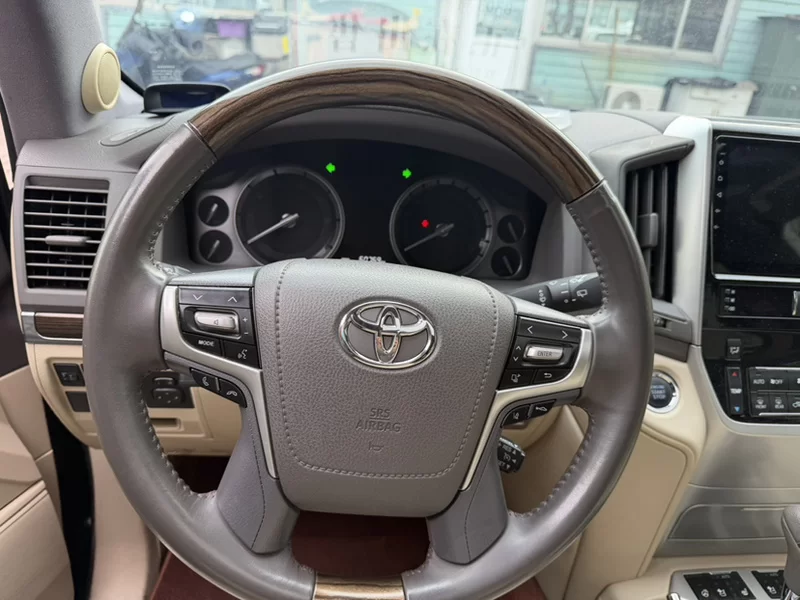 Toyota 2019 car image #6
