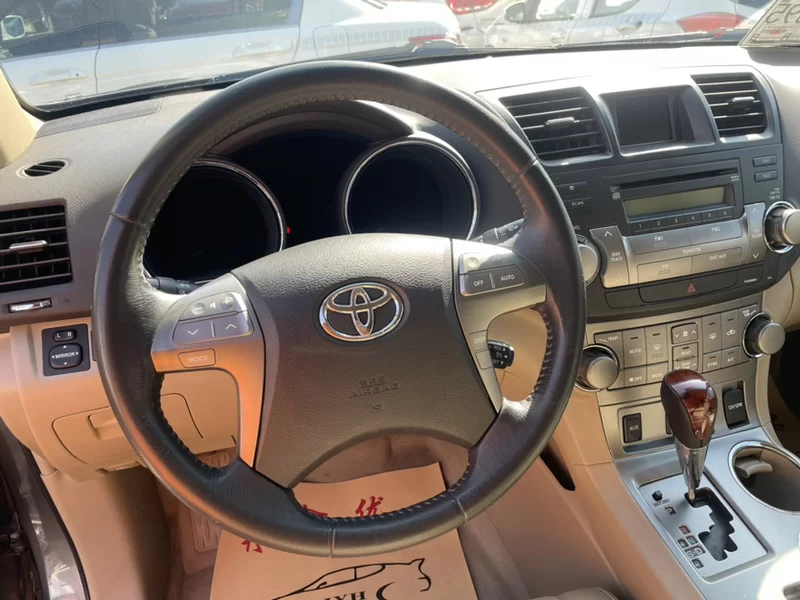 丰田 汉兰达 2012 汽车图片 #6