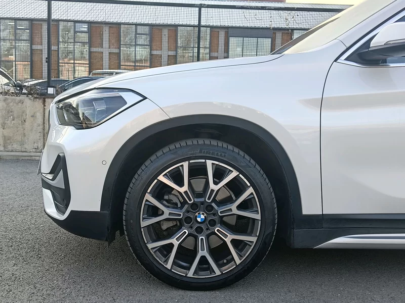 BMW X1 2020 car image #6