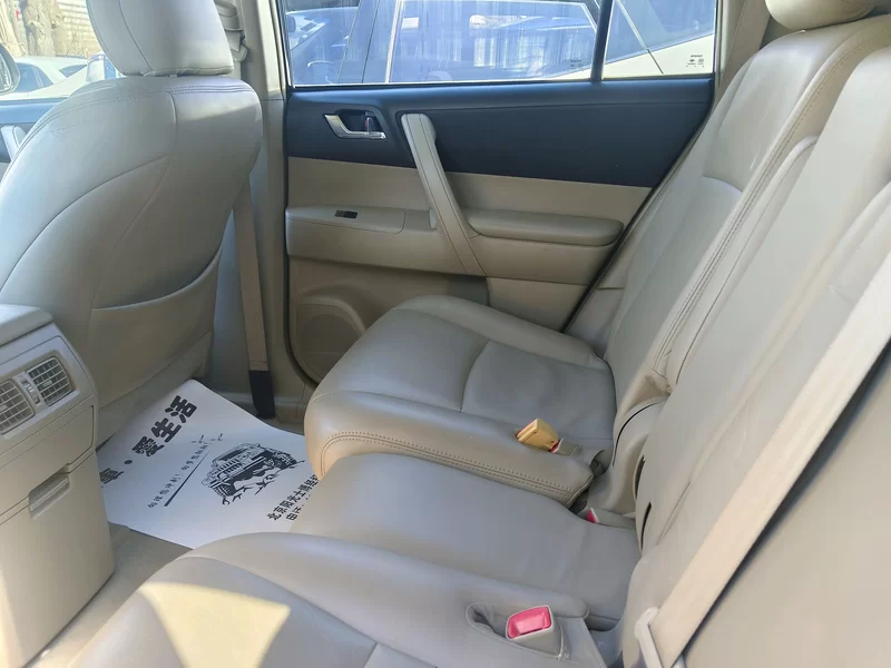 Toyota Highlander 2014 изображение автомобиля #6