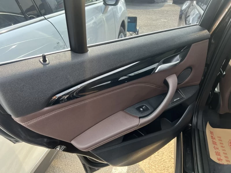 BMW X1 2020 car image #6