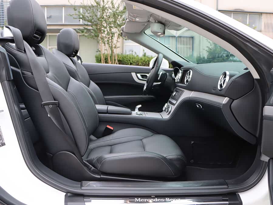 Mercedes-Benz SL Class 2019 immagine di auto #42