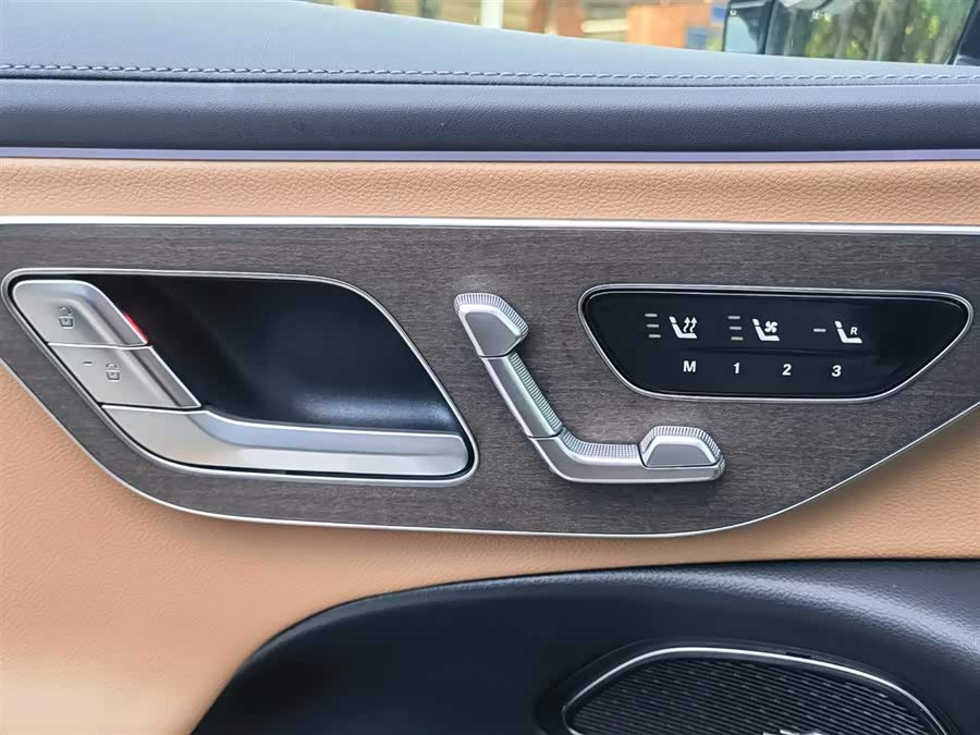 Mercedes-Benz E Class New Energy 2024 car image #42