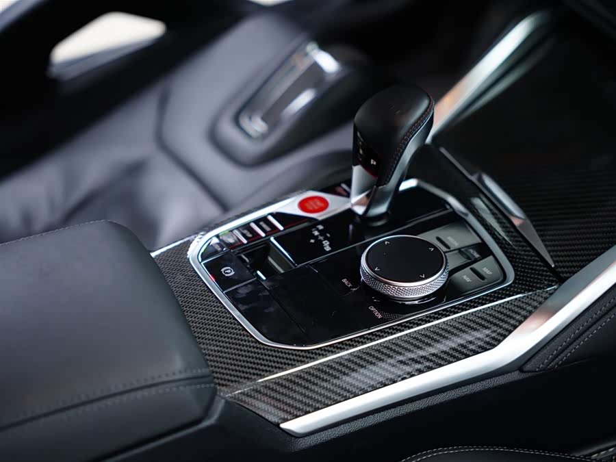 BMW M4 2024 immagine di auto #42