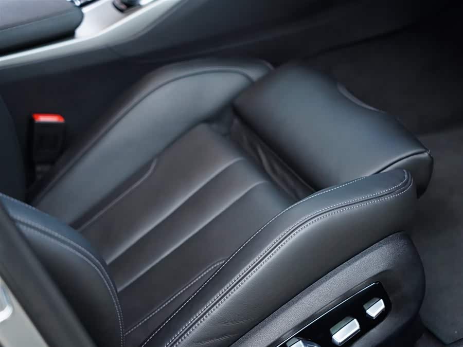 BMW M5 2022 صورة سيارة #42