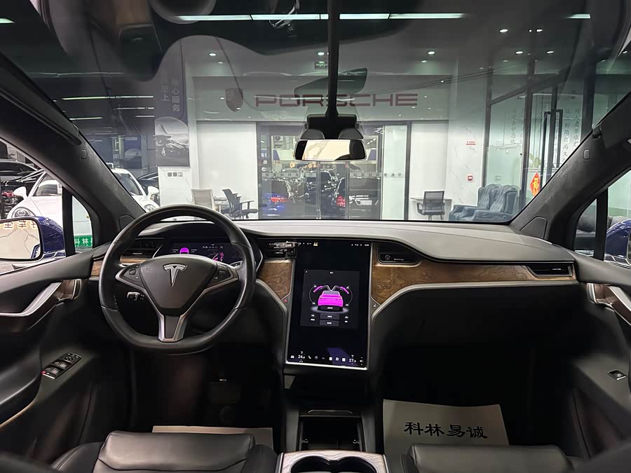 Tesla Model X 2021 #42 Tesla Model X 2021 car image #42